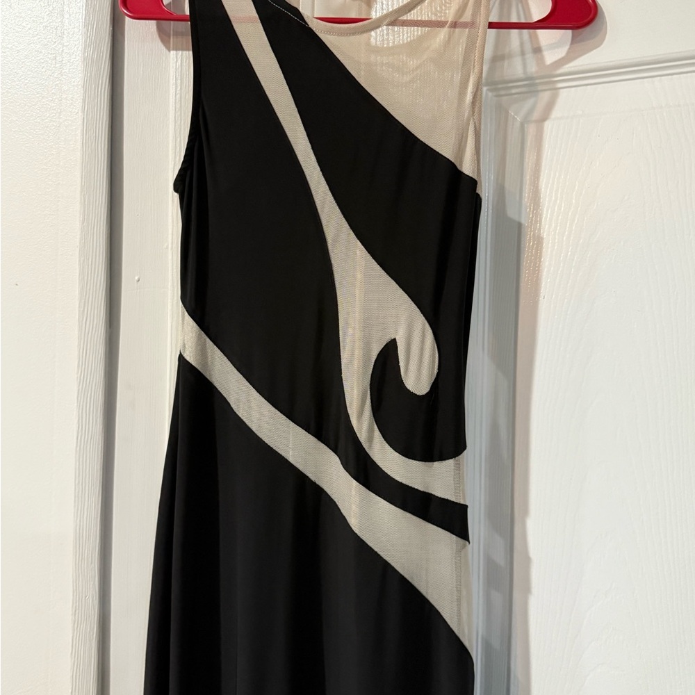Chic One Shoulder Black and Cream Dress